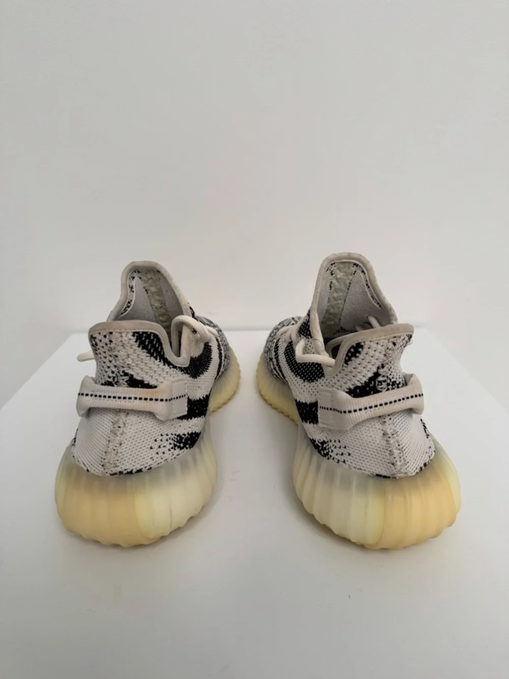Yeezy Boost 350 V2‎ Zebra, Size 10
